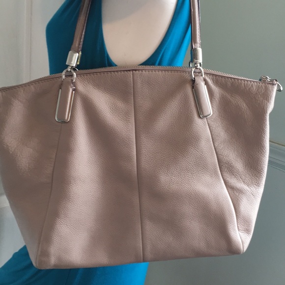 Coach Nude Taupe Large Leather Shoulder bag - Picture 8 of 8
